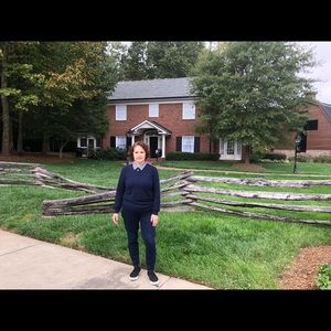 Meet your Posher, Aura